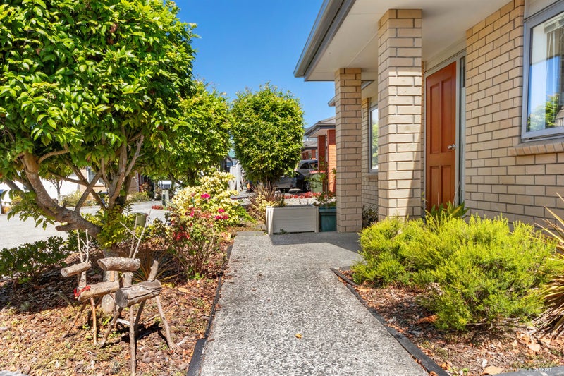 38/68 Fonteyn Street, Avondale, Auckland - Carousel 1