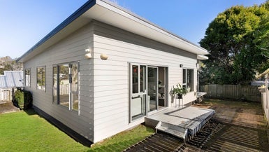 17A Tallington Crescent, Torbay, Auckland - Carousel 1