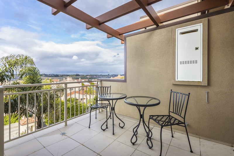 32J/140 Gills Road, Albany Heights, Auckland - Carousel 2