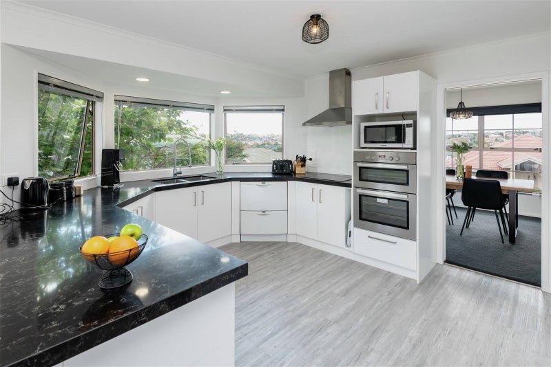 62 Edendale Road, Somerville, Manukau - Carousel 9