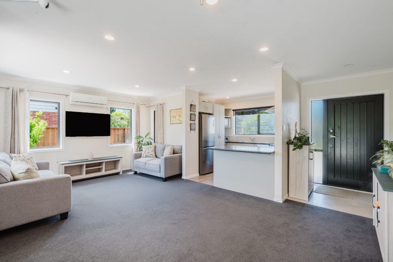 3/65 Knighton Road, Hillcrest, Hamilton - Carousel 2