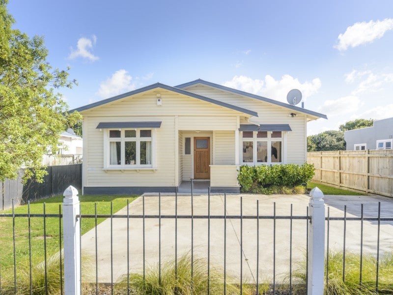 29 Chelwood Street, Takaro, Palmerston North - Carousel 14