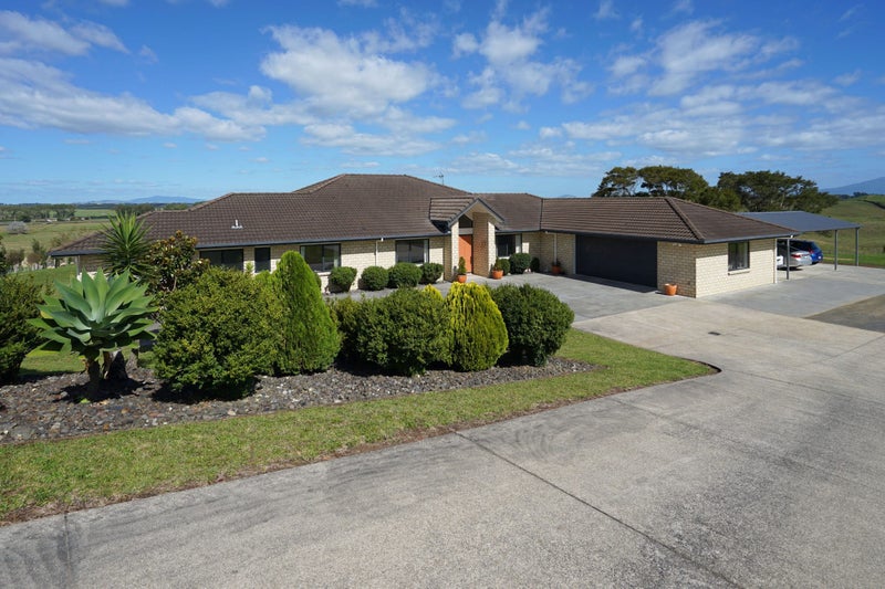 127 Wallace Road, Temple View, Hamilton - Carousel 1