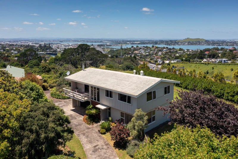 104 Hillsborough Road, Hillsborough, Auckland - Carousel 1