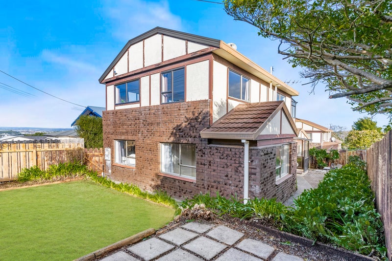1/90 Namata Road, Onehunga, Auckland - Carousel 1