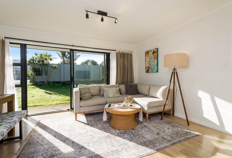 1/191 Lake Road, Belmont, Auckland - Carousel 2