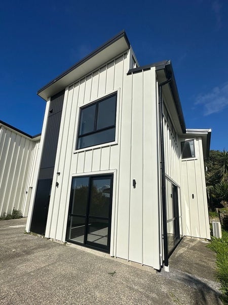 12B Bluefin Way, West Harbour, Auckland - Carousel 2