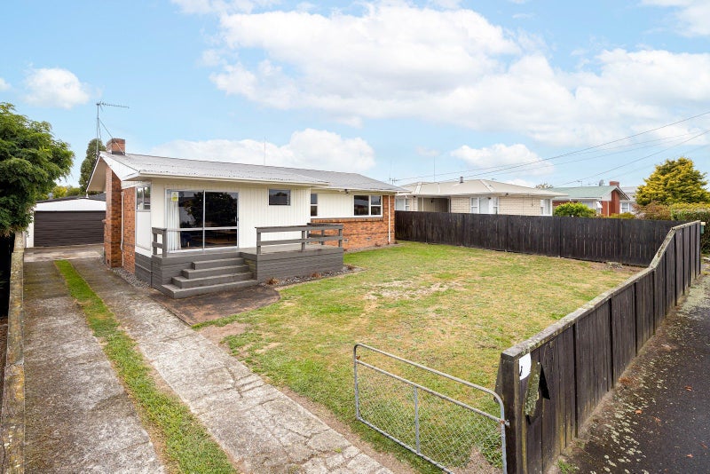 47 Mears Road, St Andrews, Hamilton - Carousel 2