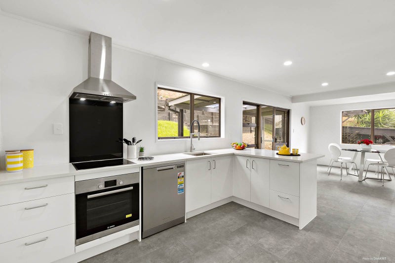 68 Powrie Street, Glenfield, Auckland - Carousel 2