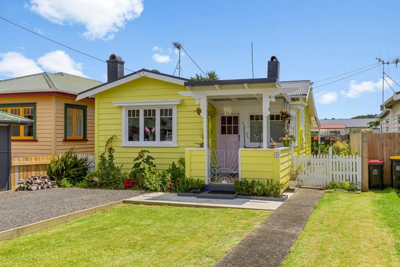 8 Corbett Street, Paeroa, Paeroa - Carousel 1