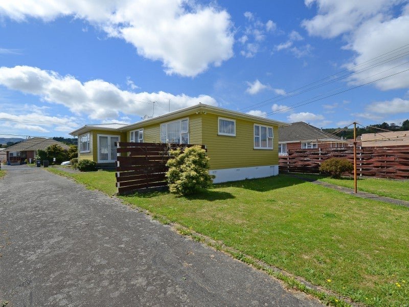45 Kashmir Avenue, Clouston Park, Upper Hutt - Carousel 2