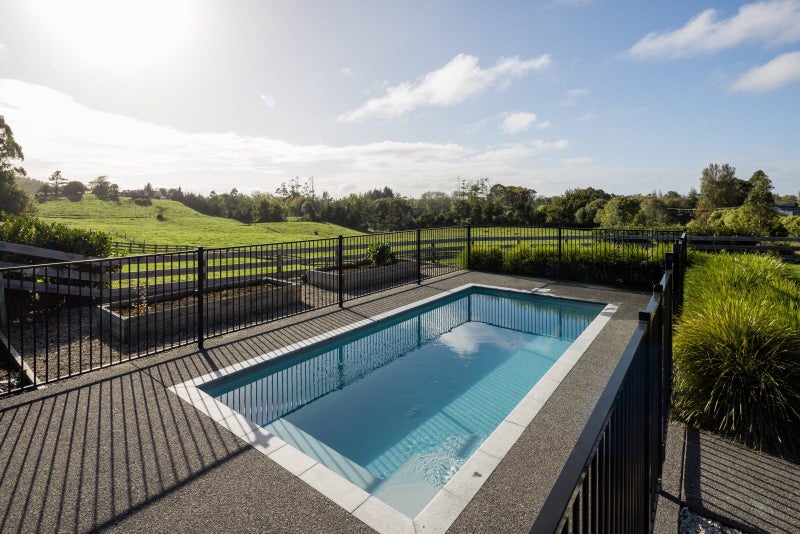 8 Driver Road, Hamilton - Carousel 2