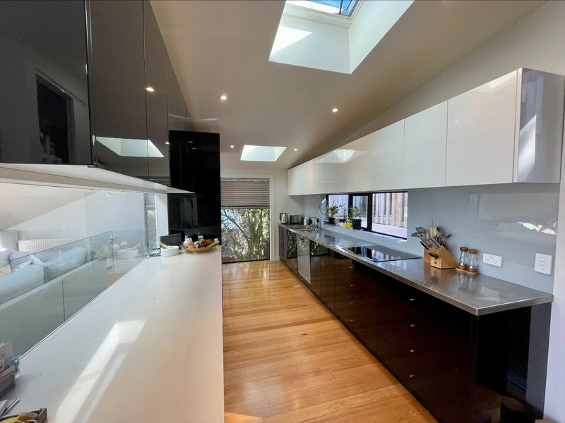 97 Madras Street, Khandallah, Wellington - Carousel 2