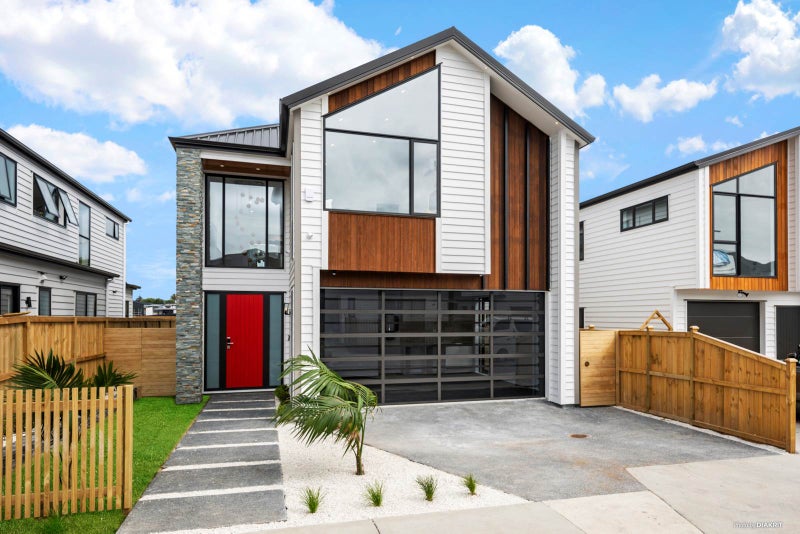 16 Rapunga Drive, Hobsonville, Auckland - Carousel 1