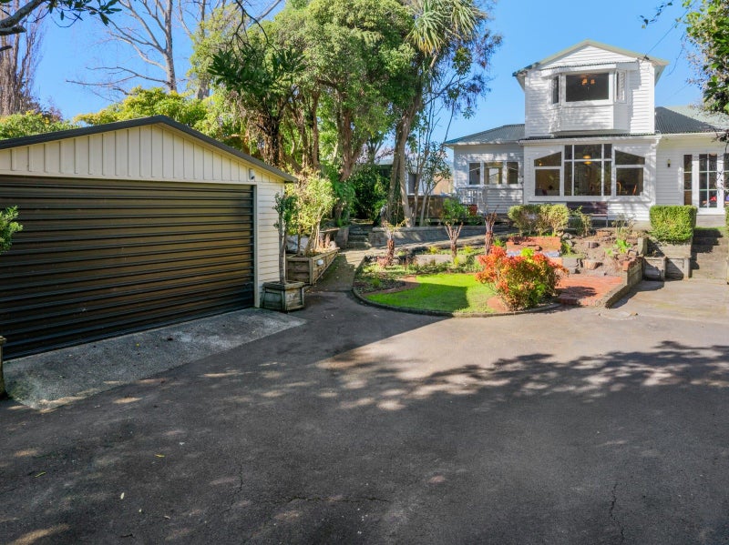 35 Norfolk Street, Belmont, Lower Hutt - Carousel 1