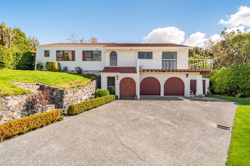 1C Gloucester Street, Silverstream, Upper Hutt - Carousel 31