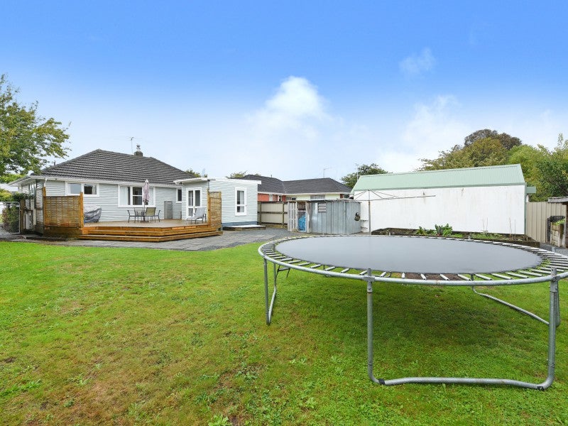 13 Argyle Grove, Trentham, Upper Hutt - Carousel 16