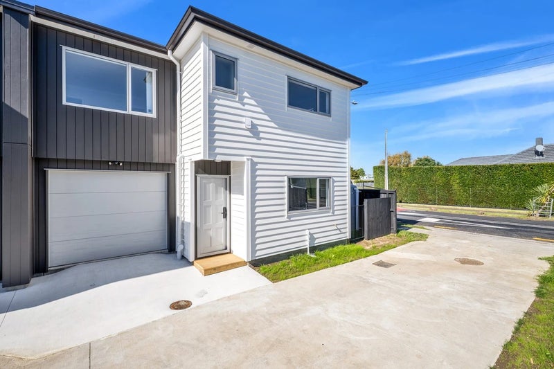 52B Capstick Road, Ōtara, Auckland - Carousel 1