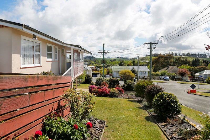 19 Hayle Street, Holmes Hill, Oamaru - Carousel 21