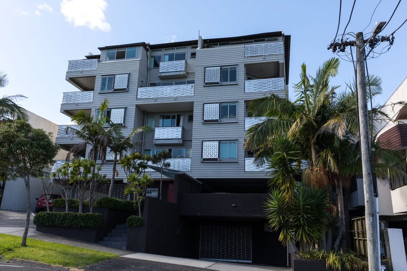 2D/44 Aitken terrace, Kingsland, Auckland - Carousel 1