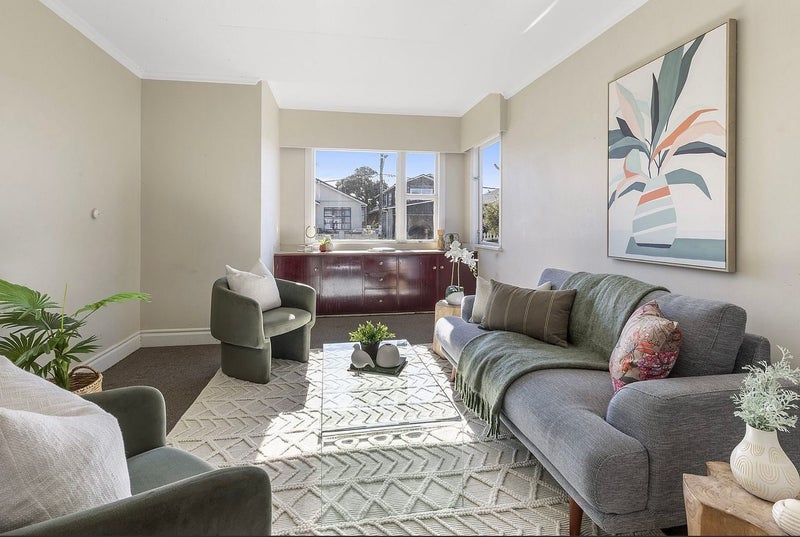 216 Coutts Street, Rongotai, Wellington - Carousel 2