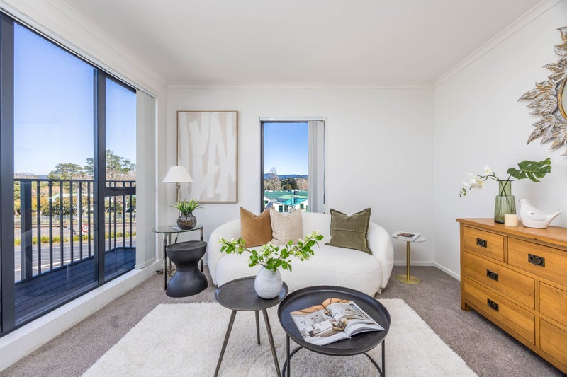 3Y/1 Wadier Place, Henderson, Auckland - Carousel 1