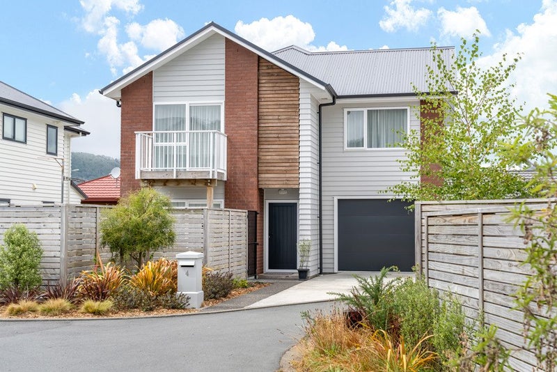4 Climie Way, Trentham, Upper Hutt - Carousel 1