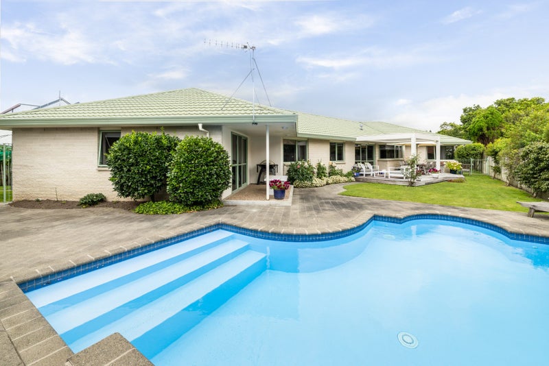 1 Mission Road, Greenmeadows, Napier - Carousel 1