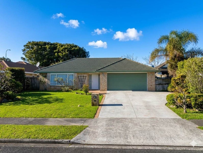 28 Ambleside Drive, Northpark, Auckland - Carousel 1