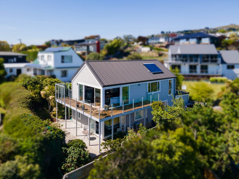 56 Maffeys Road, Mount Pleasant, Christchurch - Carousel 1