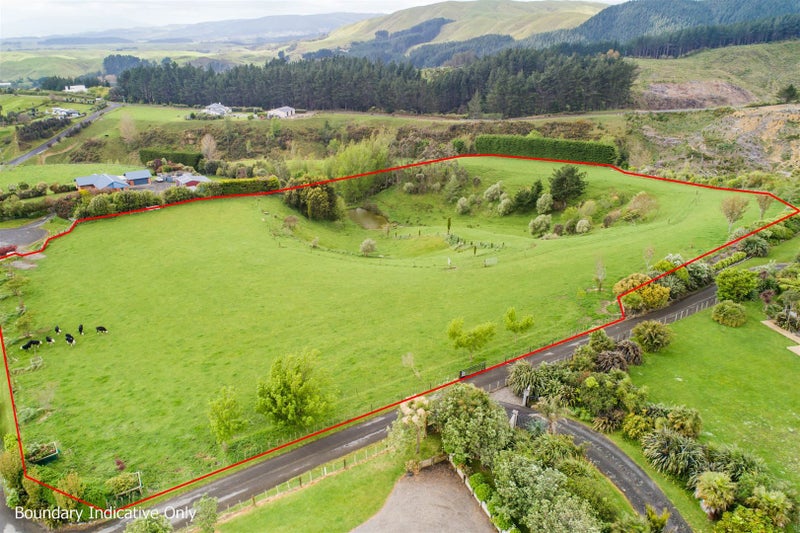 41 Guyland Drive, Turitea, Palmerston North - Carousel 1