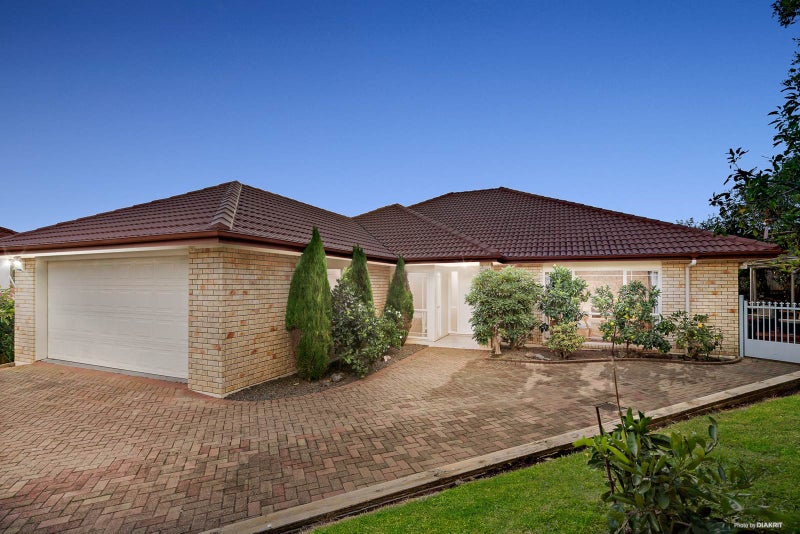 39 Stellamaris Way, Northpark, Auckland - Carousel 2