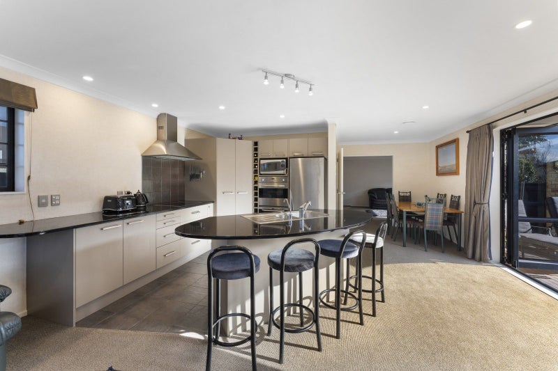 10 Rodeo Drive, Kelvin Grove, Palmerston North - Carousel 2