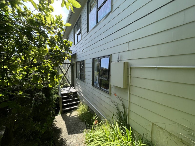 10 Coleridge Street, Brooklyn, Wellington - Carousel 10