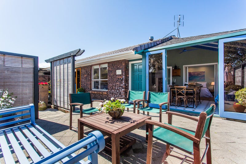 2/3 Tyrian Cl, Half Moon Bay, Manukau - Carousel 2