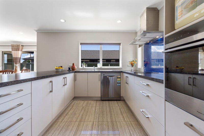 12 Wills Road, Bell Block, New Plymouth - Carousel 2