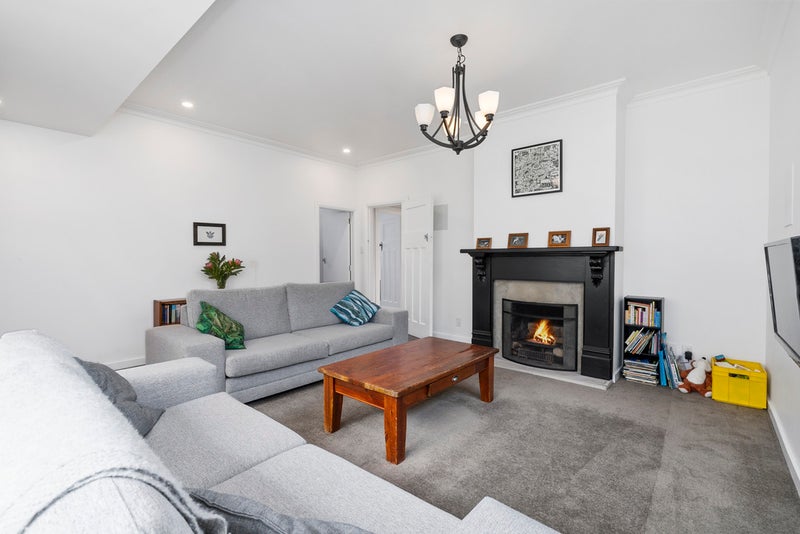 62 Owen Street, Belmont, Lower Hutt - Carousel 2