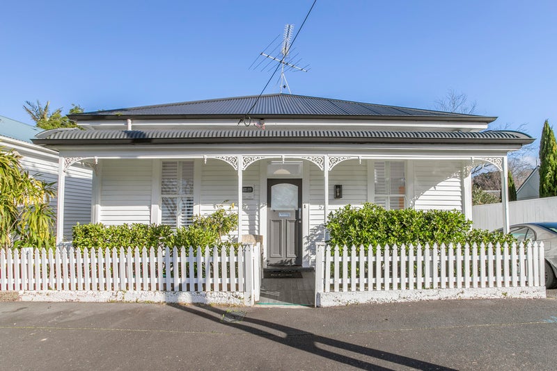 57 Anglesea Street, Freemans Bay, Auckland - Carousel 1