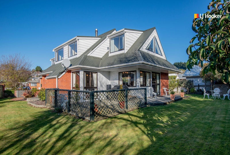 61 Kinmont Crescent, Kinmont Park, Mosgiel - Carousel 1