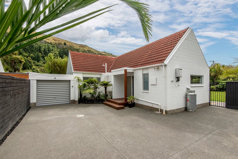 2 Sumnervale Drive, Sumner, Christchurch - Carousel 15