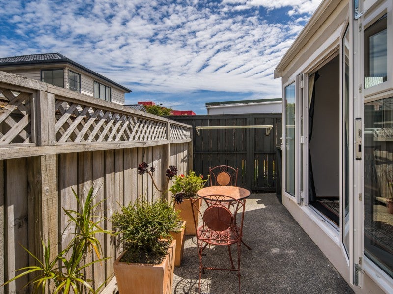 378 Broadway, Miramar, Wellington - Carousel 19