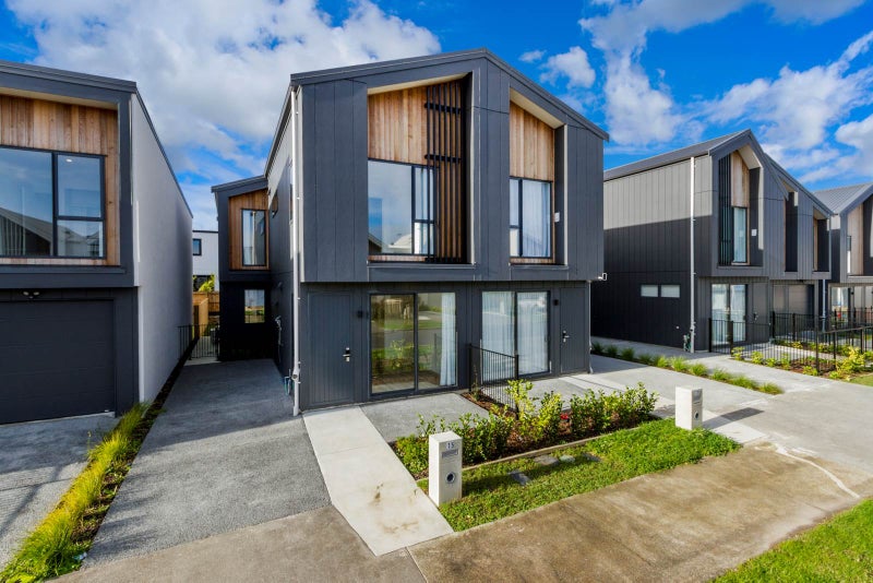 15 Porowha Road, Westgate, Auckland - Carousel 1
