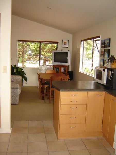 8/76 Target Road, Totara Vale, Auckland - Carousel 7