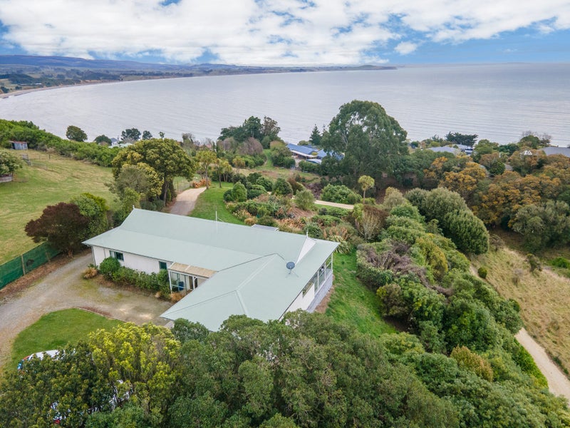 1 Glamorgan Drive, Torbay, Auckland - Carousel 1