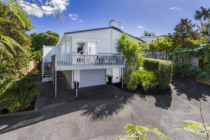 1/5 Jutland Street, Mairangi Bay, Auckland - Carousel 1