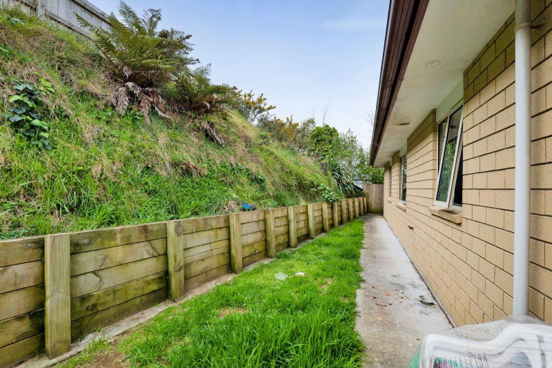 13A Frederick Place, Whalers Gate, New Plymouth - Carousel 16
