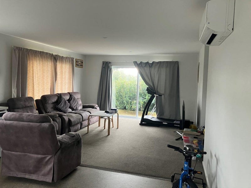 1/76 Grafton Street, Waltham, Christchurch - Carousel 2