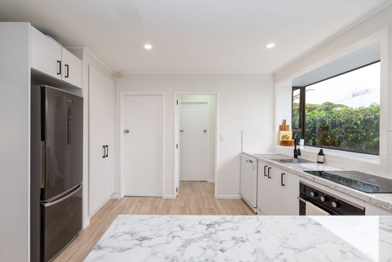 7 Kuaka Crescent, Bromley, Christchurch - Carousel 2