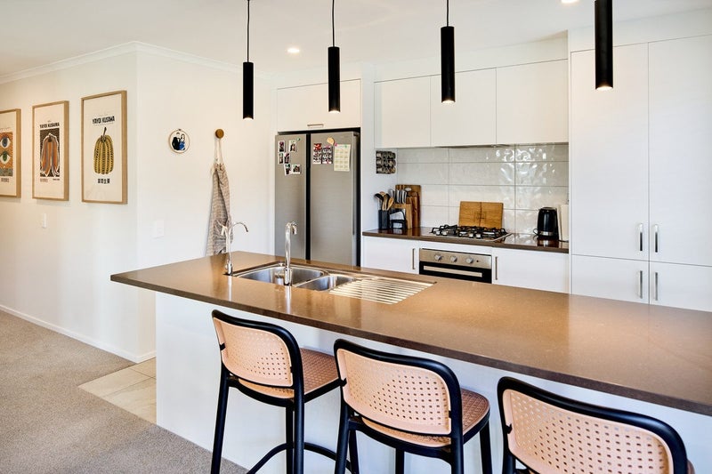 6 Topsail Way, Whitby, Porirua - Carousel 2