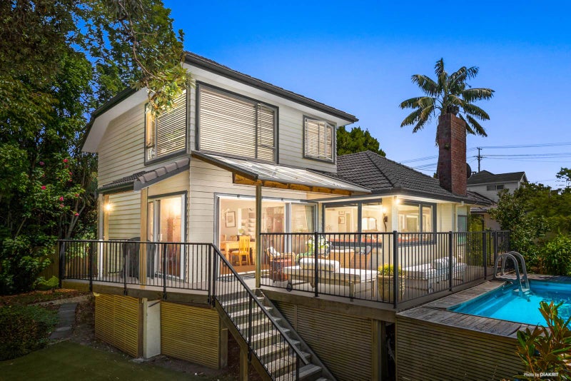 107A Arran Road, Browns Bay, Auckland - Carousel 1